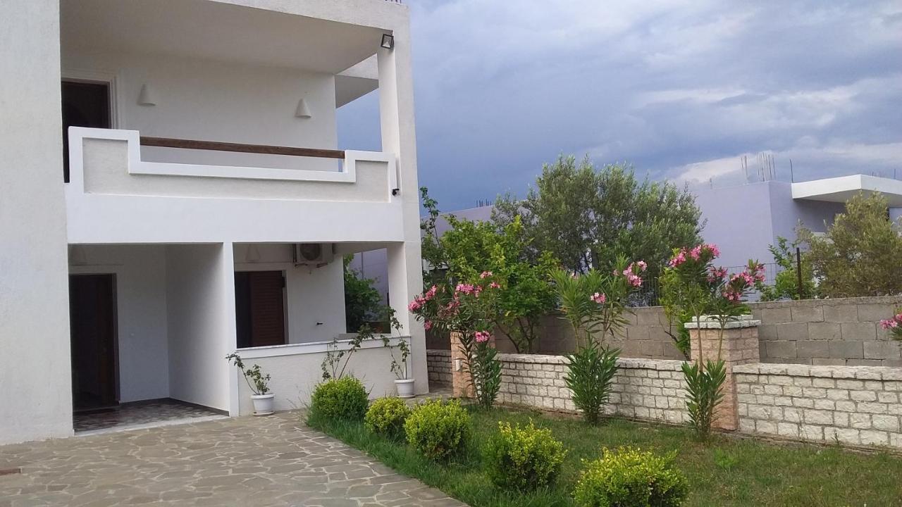 Mihal Suites Sarande Exterior photo