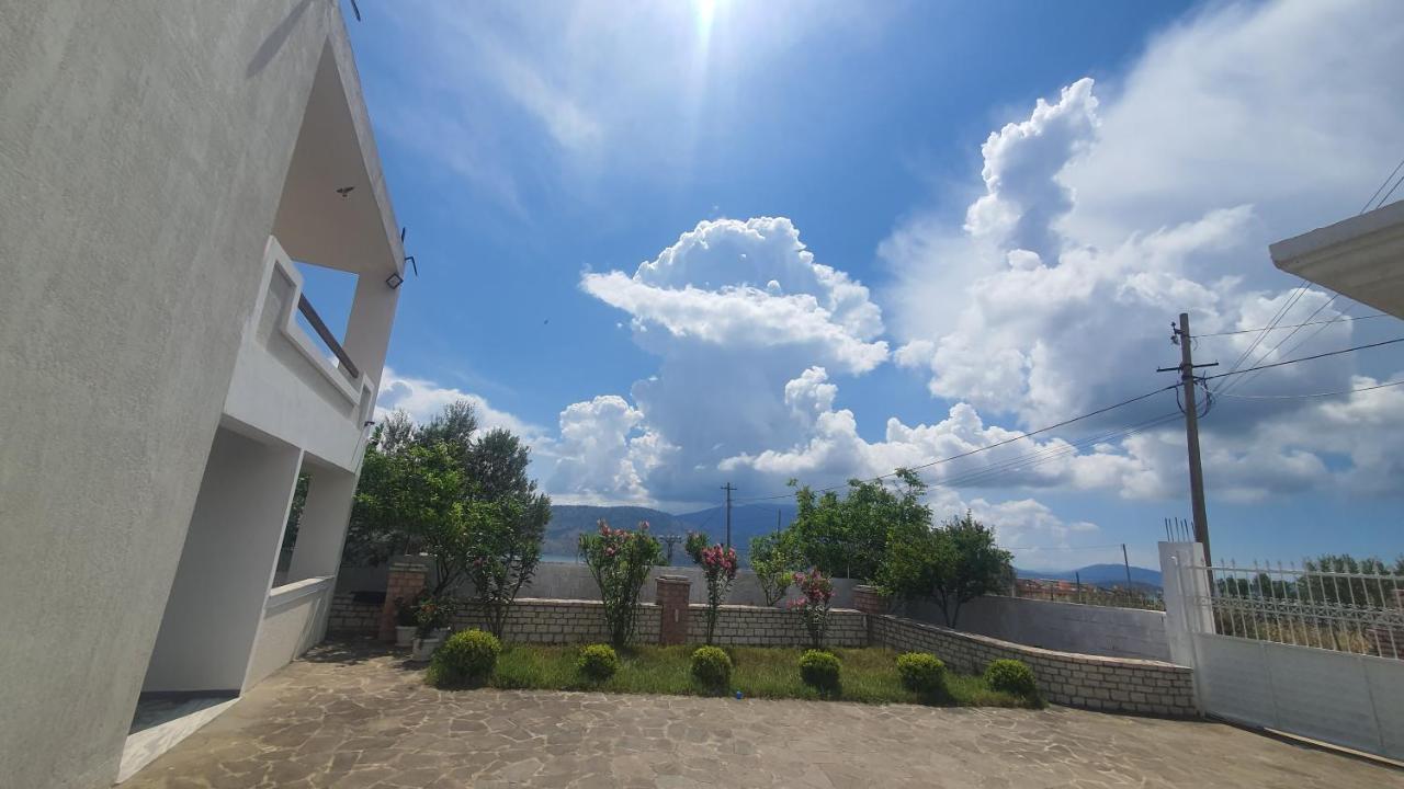 Mihal Suites Sarande Exterior photo