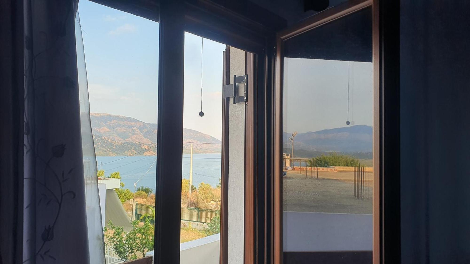 Mihal Suites Sarande Exterior photo