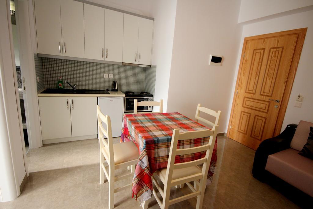 Mihal Suites Sarande Exterior photo